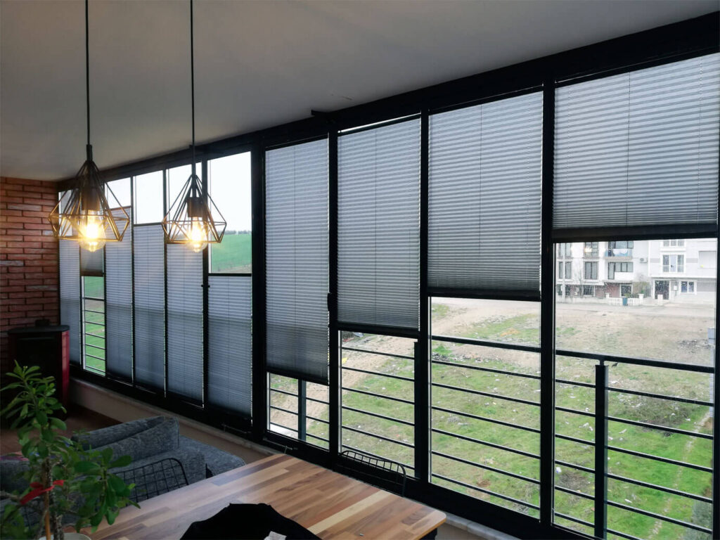 Ofis ve İş Yerleri İçin Plise Perdeler